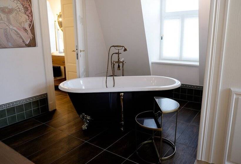 Люкс, Hôtel Villa Raab