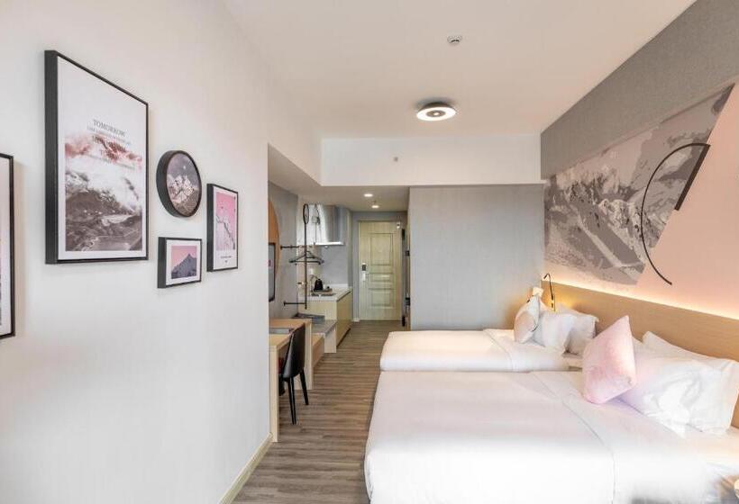 Quarto Estandar com Sacada, Imin
