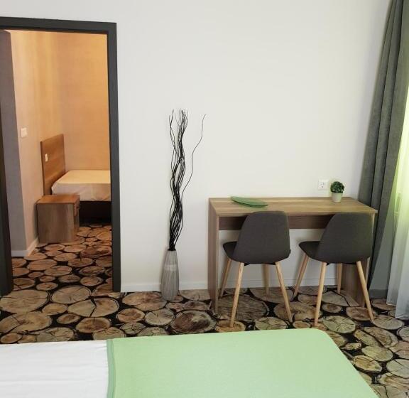 Family Suite, Erdővarázs Panzió