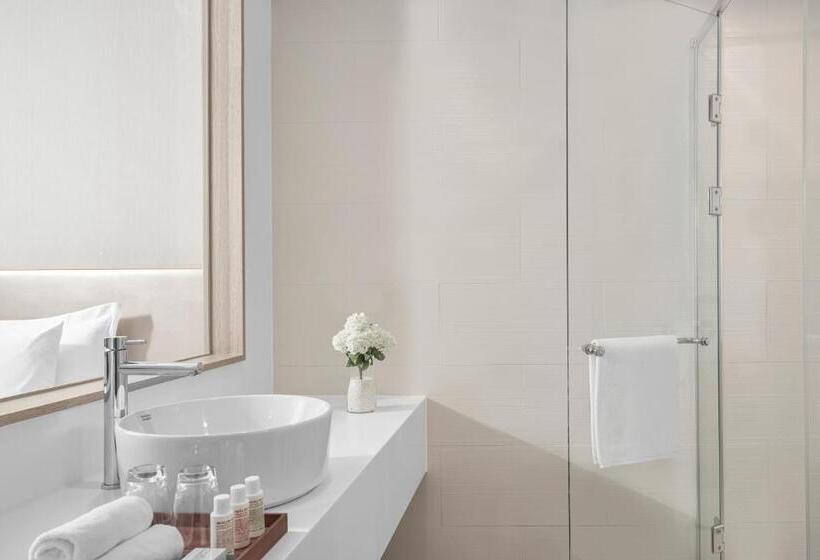 Номер Deluxe Вид на Горы, Avani Central Busan