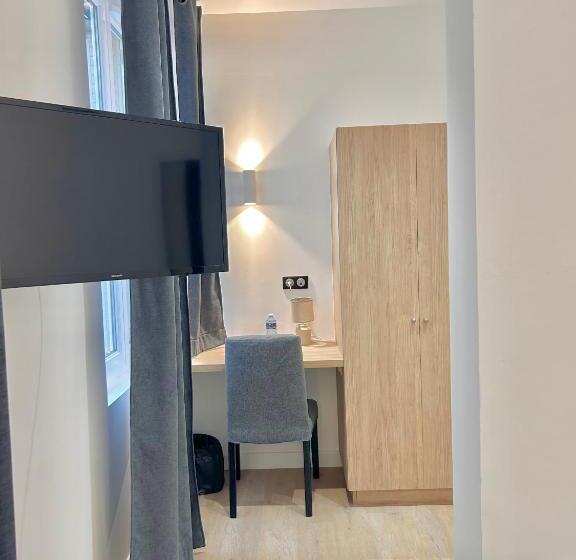 Номер Стандарт Адаптированный для Инвалидов, Hôtel Les Deux Coteaux