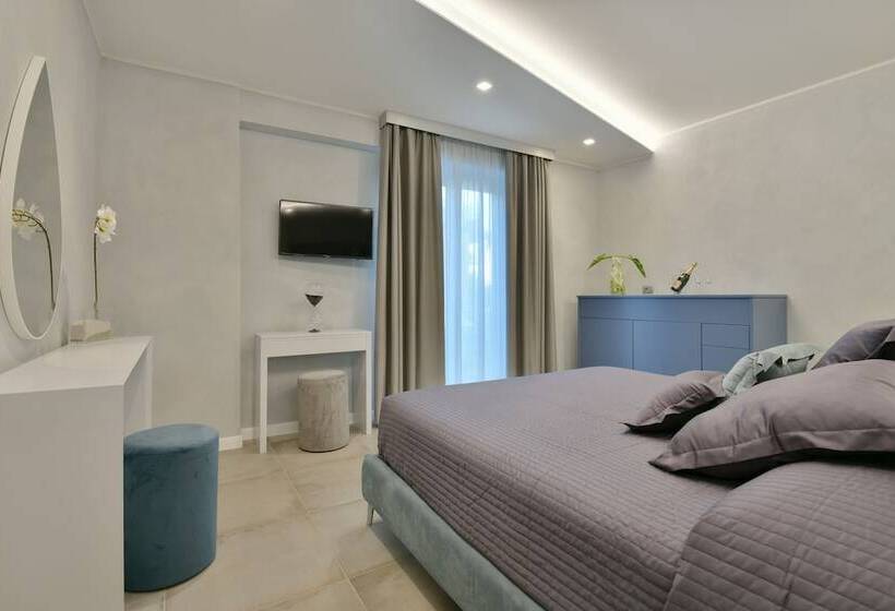 디럭스 스위트, Amnis Suites