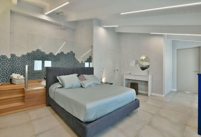 수피리어 스위트, Amnis Suites