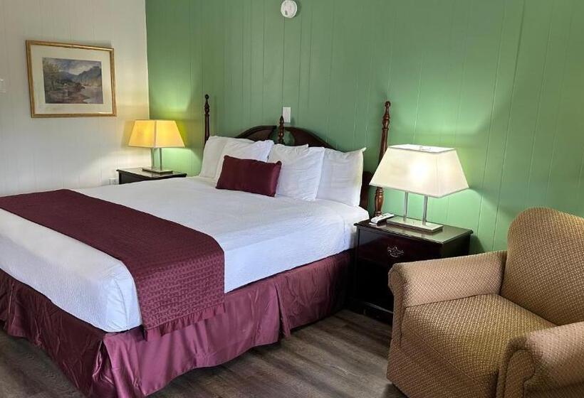 غرفة ديلوكس سرير كينج, Colonial Inn Franklin Under New Management