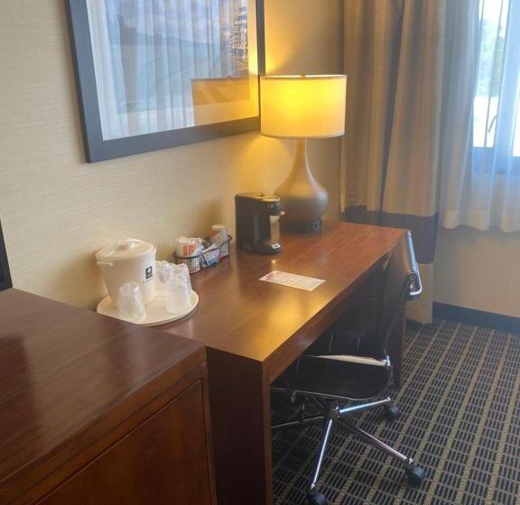 适合残疾人使用的标准间, Comfort Inn
