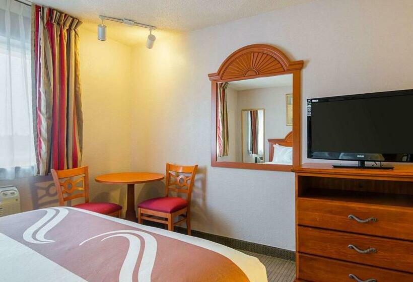 Номер Стандарт 2 Двуспальные Кровати, Quality Inn Sidney I80