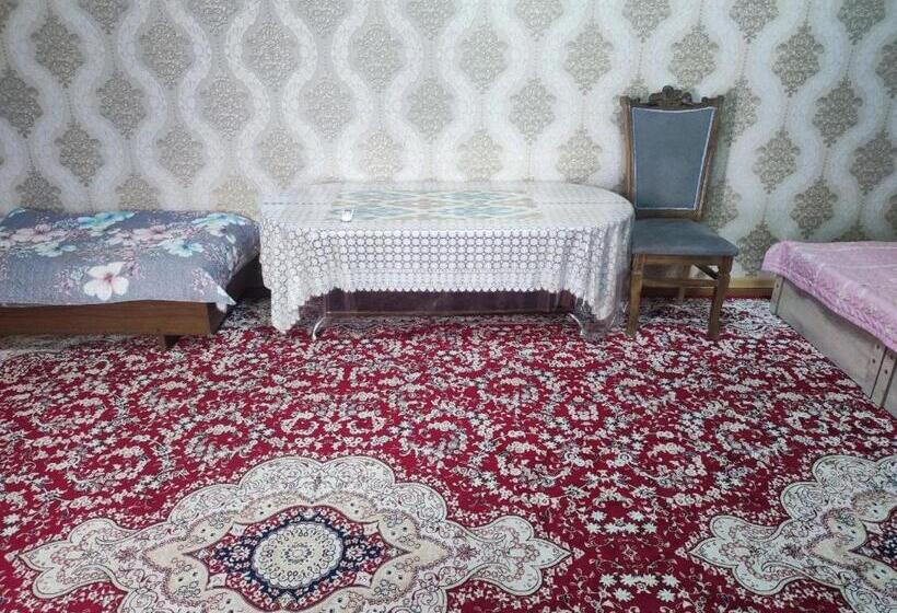 اتاق لوکس خانوادگی, Madina Mehribon Welcome To Bukhara