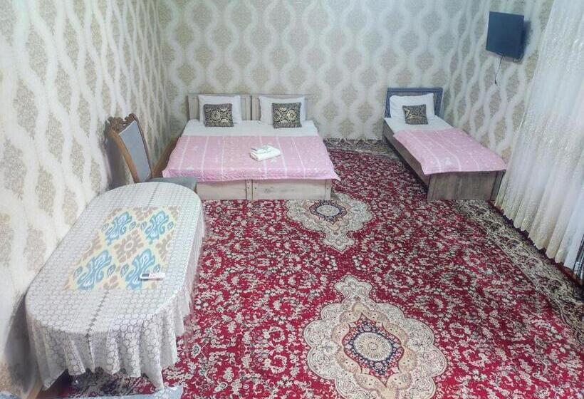 اتاق لوکس خانوادگی, Madina Mehribon Welcome To Bukhara