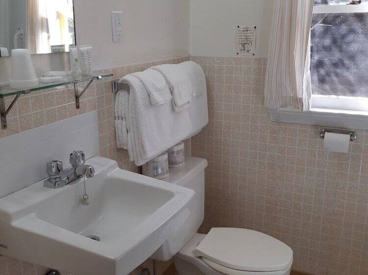 Хижина, Miners Bay Lodge