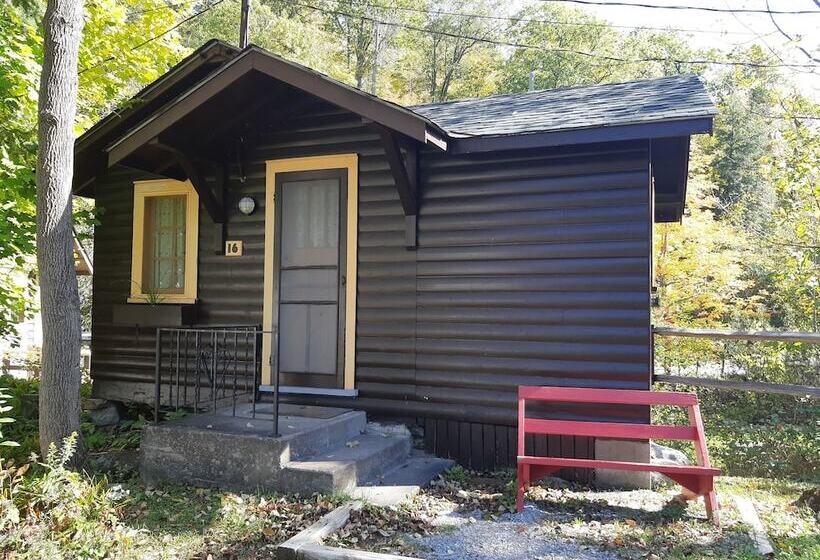 Хижина, Miners Bay Lodge