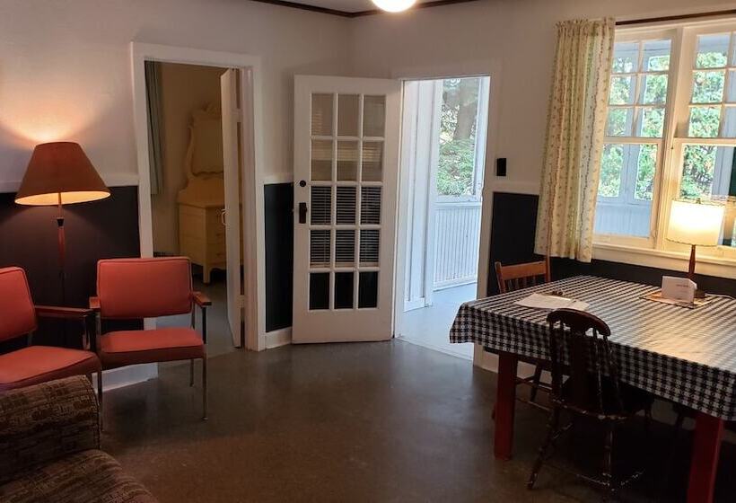 Дом 2 Спальни, Miners Bay Lodge