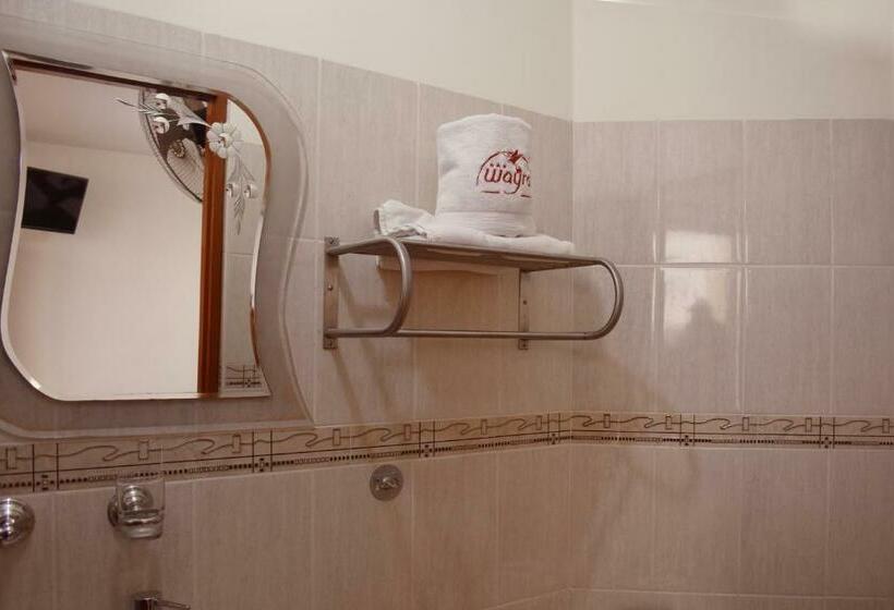 اتاق استاندارد با تخت بزرگ, Wayra
