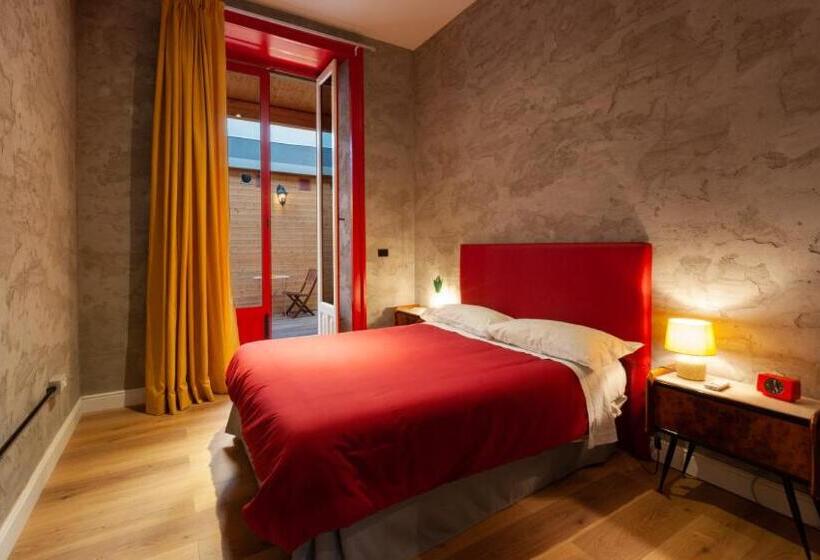 اتاق استاندارد با سرویس بهداشتی مشترک, The Yard Hostel