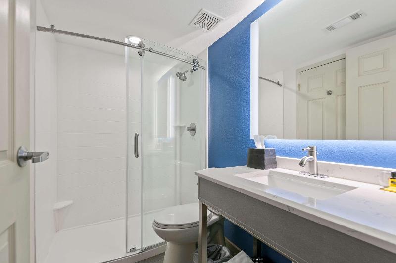Люкс Кровать Кинг, Best Western Plus Lake Lanier Gainesville Hotel & Suites