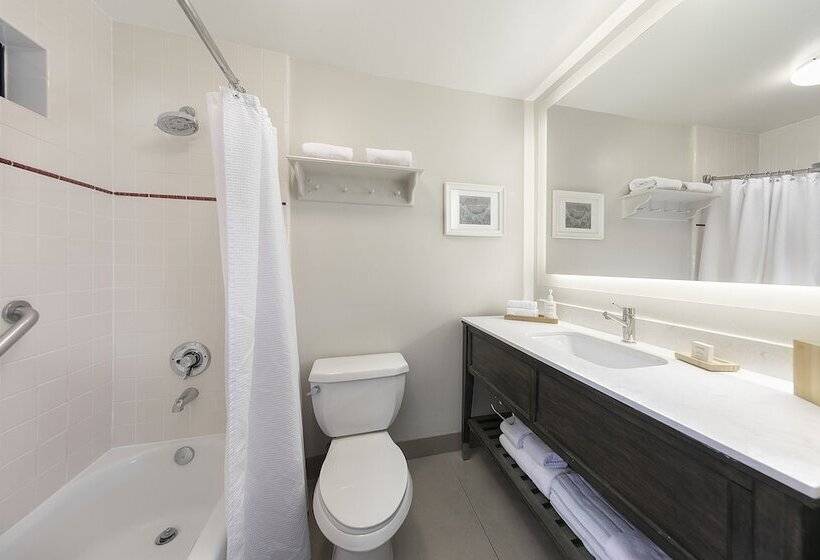 Номер Стандарт, Cottage Inn By The Sea
