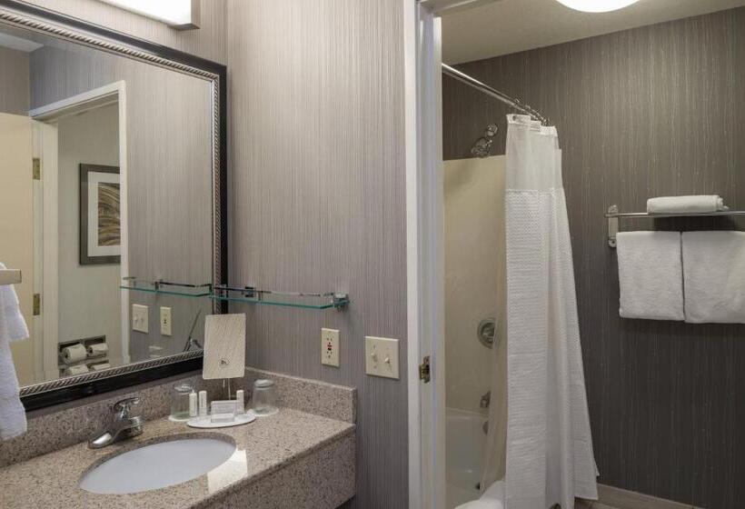 스위트 킹사이즈 침대, Courtyard By Marriott Vacaville