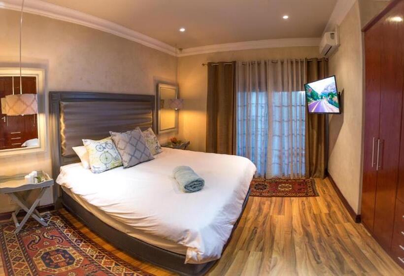 Номер Deluxe Кровать Кинг, Spacube Luxury Suites And Spa