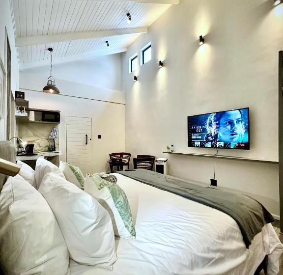 Студия Deluxe, Spacube Luxury Suites And Spa