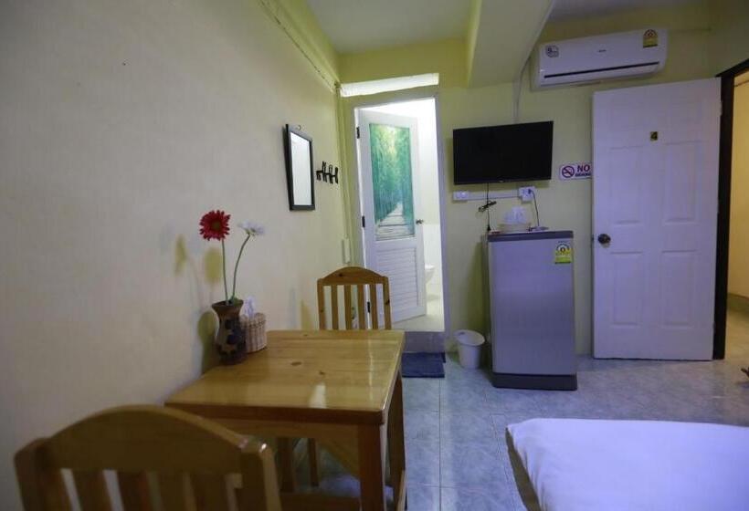 Quarto Deluxe, Banana Hostel Donmuang