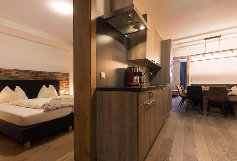 Апартаменты 3 Спальни, Aparthotel Herzblick Gmbh