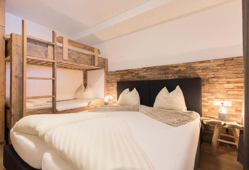 Апартаменты 3 Спальни, Aparthotel Herzblick Gmbh