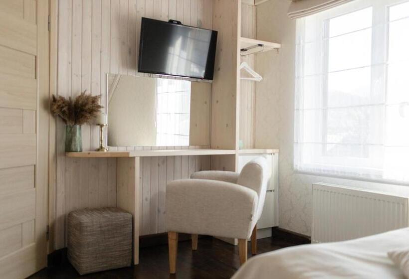 Номер Стандарт с Балконом, Guest House
