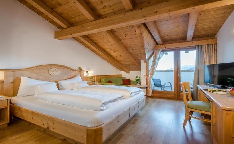 Номер Стандарт Вид на Горы, Tratterhof Mountain Sky
