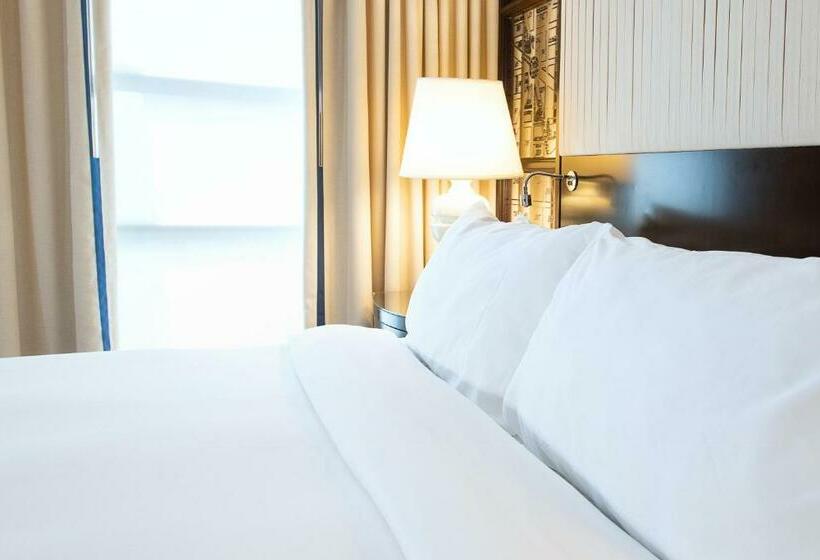 اتاق استاندارد با تخت بزرگ, Hamilton Hotel   Washington Dc