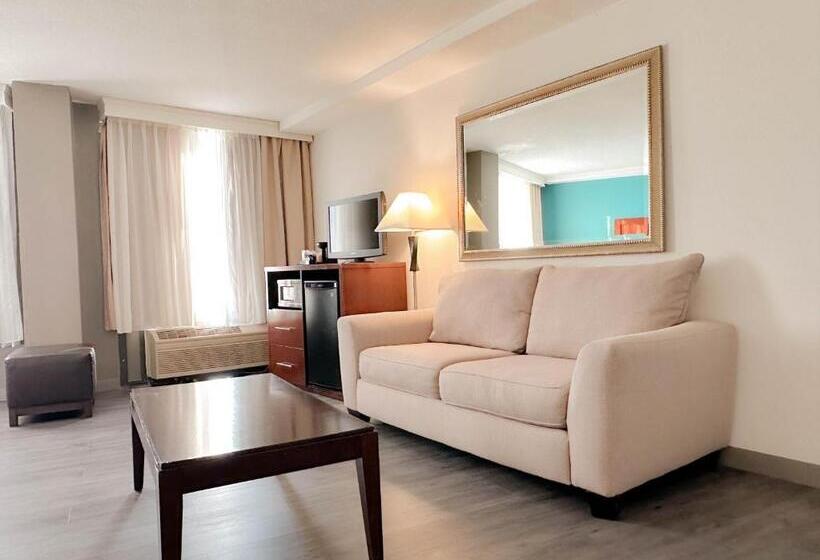 Quarto Superior Cama King, Comfort Inn & Suites Kissimmee By The Parks