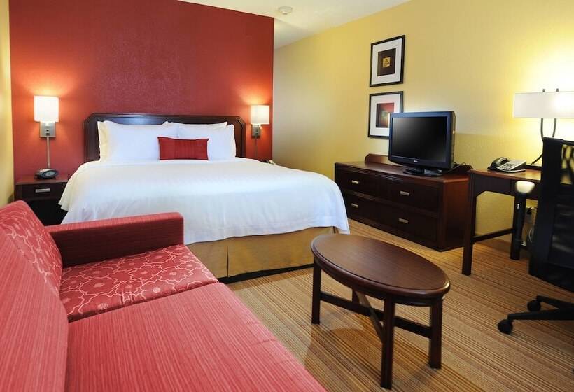 سوییت, Courtyard By Marriott Houston Hobby Airport