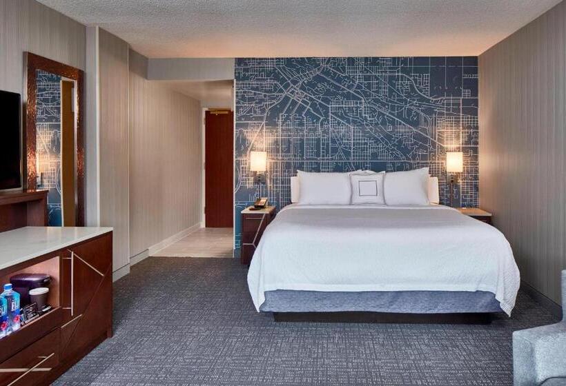 장애인을 위한 킹사이즈 침대 스탠다드 룸, Courtyard Portland Downtown/convention Center