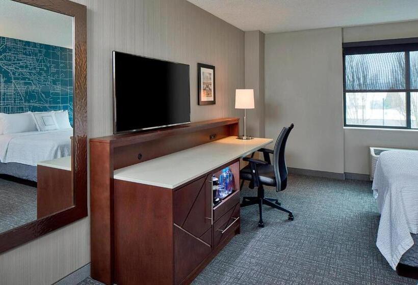 장애인을 위한 스탠다드 룸, Courtyard Portland Downtown/convention Center