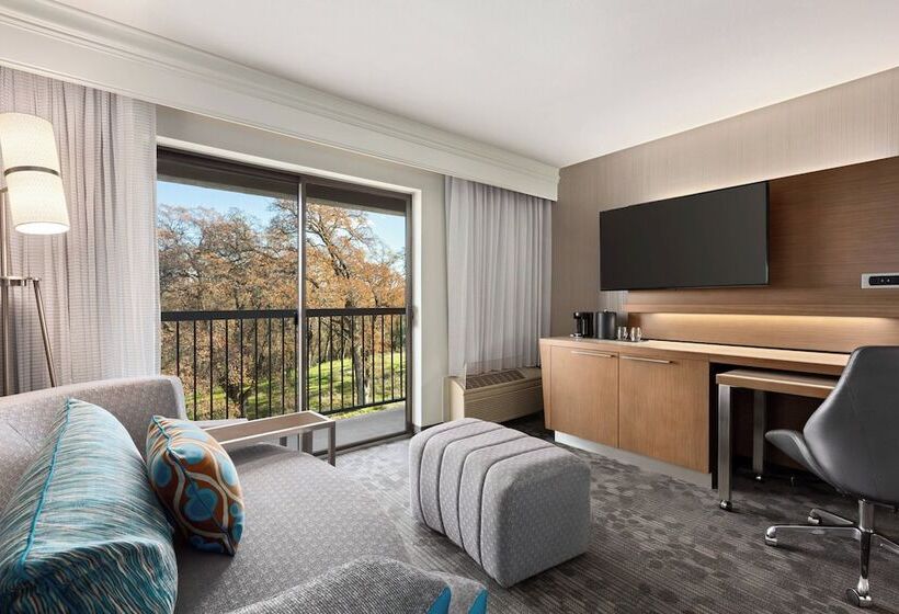 스탠다드 룸 더블 침대, Courtyard By Marriott Roseville