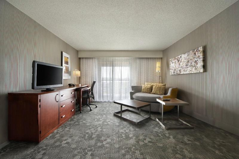 Quarto Standard Cama King, Courtyard Mishawaka University Area