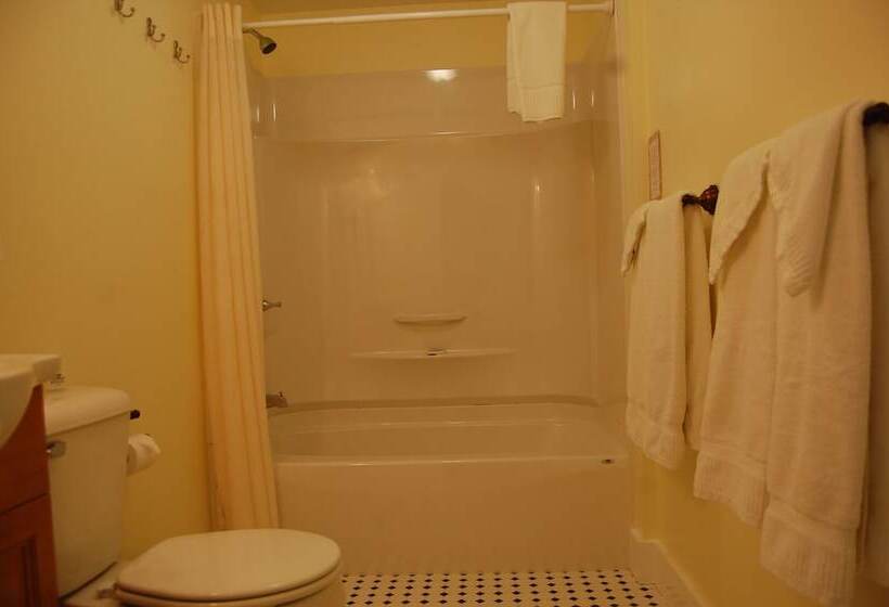 Люкс 2 Спальни, Cranmore Inn