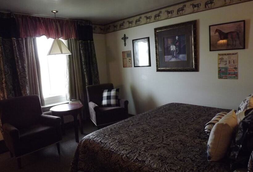 Номер Стандарт, Crest Country Inn