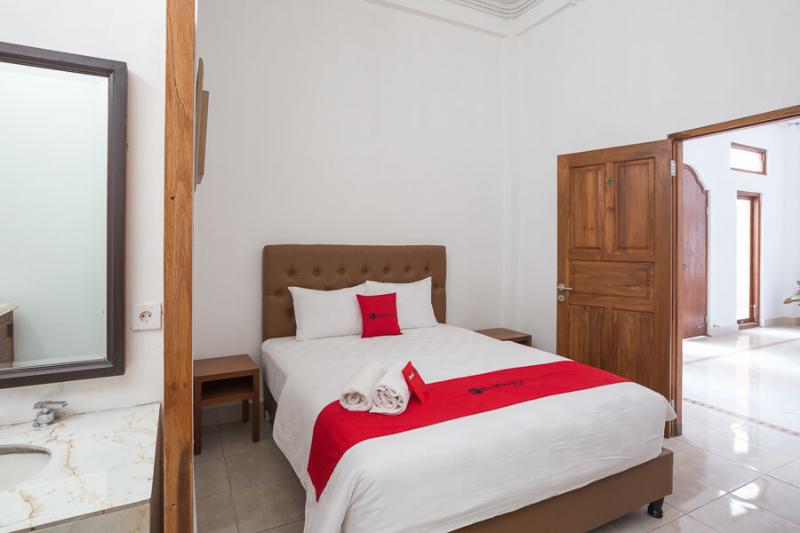 Номер Deluxe, Koolkost Near Padang Galak Beach   Minimum Stay 6 Nights