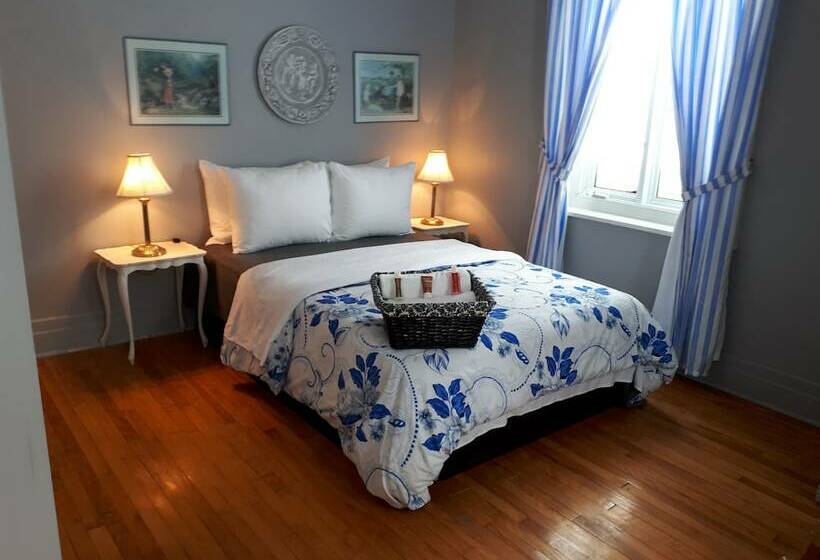 Королевский Номер, L'auberge De Quai