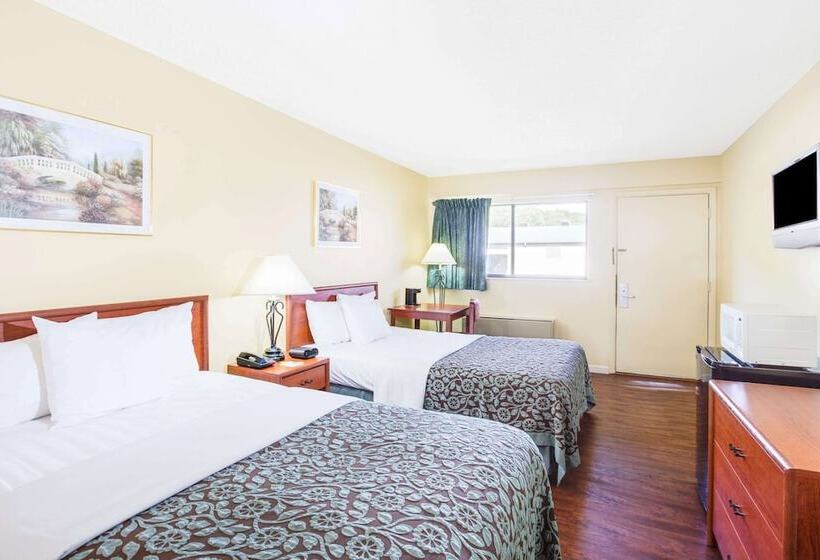 장애인을 위한 스탠다드 룸, Days Inn By Wyndham Athens