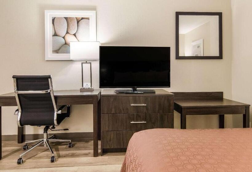 Номер Стандарт 2 Двуспальные Кровати, Quality Inn & Suites Dallas Cityplace
