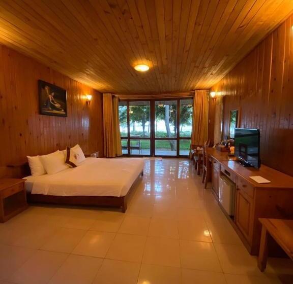 اتاق استاندارد با چشم‌انداز دریا, Tan Son Nhat Con Dao Resort