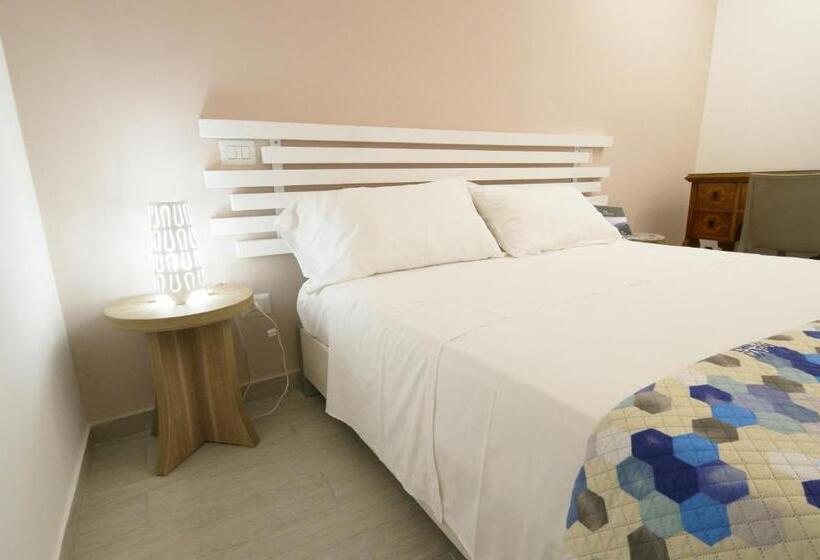Четырехместный Номер Стандарт с Балконом, Casa Dante Bed&breakfast