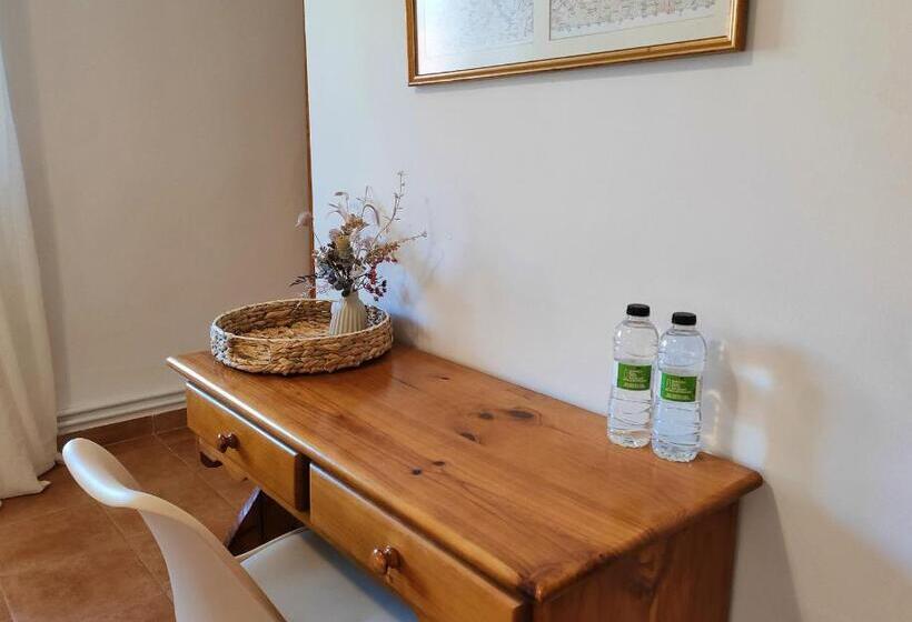 Номер Стандарт, Hostal Mirall Rural