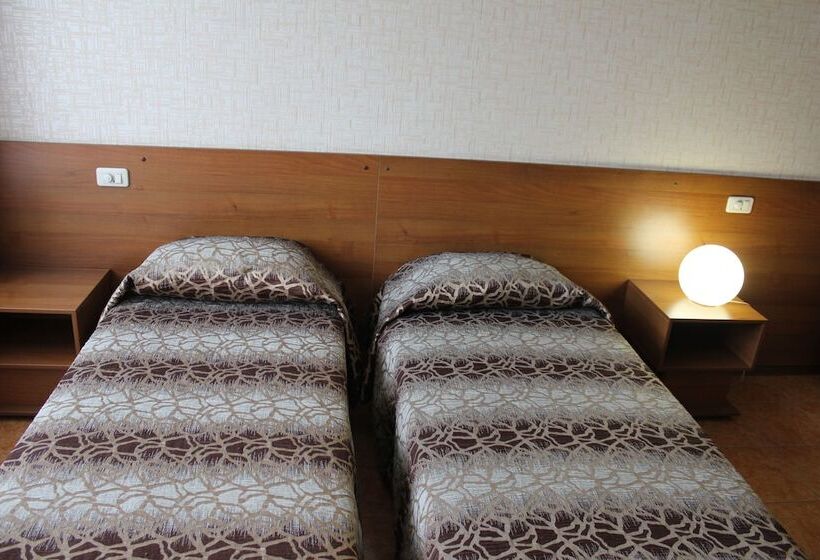 اتاق استاندارد, Motel Voyazh