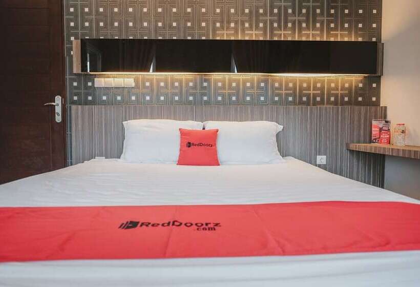 Номер Стандарт, Reddoorz @ Jamin Ginting Medan