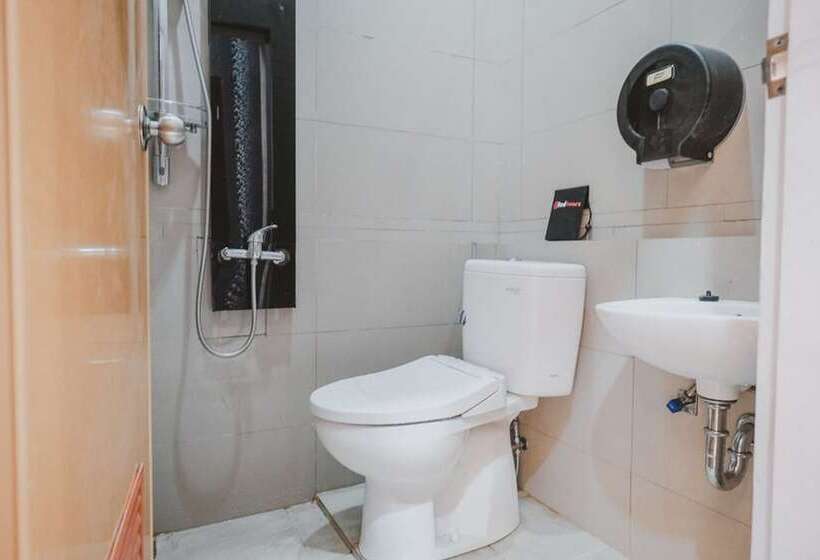 Семейный Номер, Reddoorz @ Jamin Ginting Medan