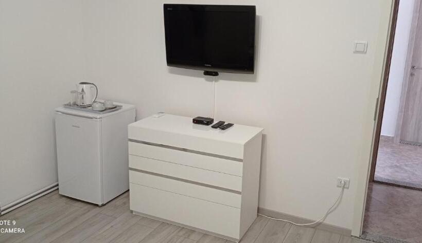 Deluxe Zimmer, Viktor Rooms And Apartments