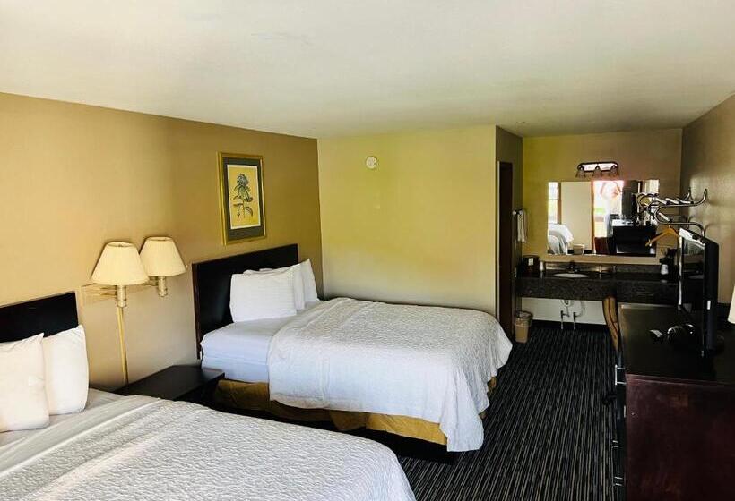 스탠다드 룸 더블 침대 2개, Alpine Valley Inn