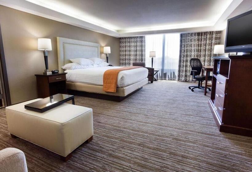 Номер Deluxe Кровать Кинг, Drury Inn & Suites Kansas City Airport