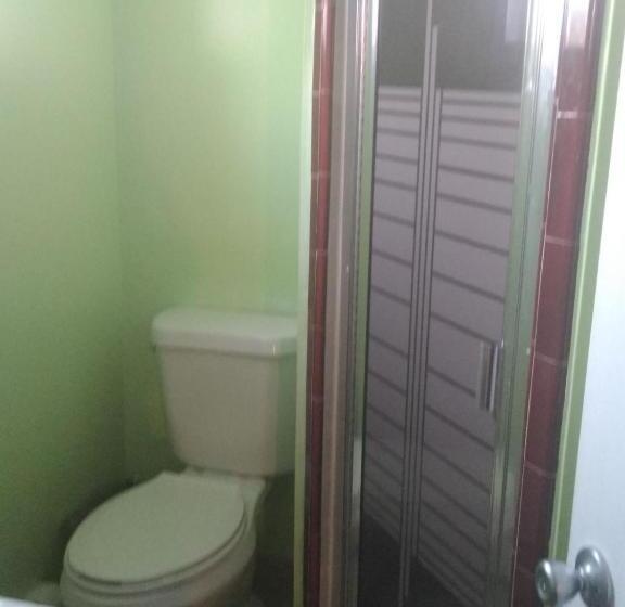 חדר סטנדרט, Econo Inn Anchorage
